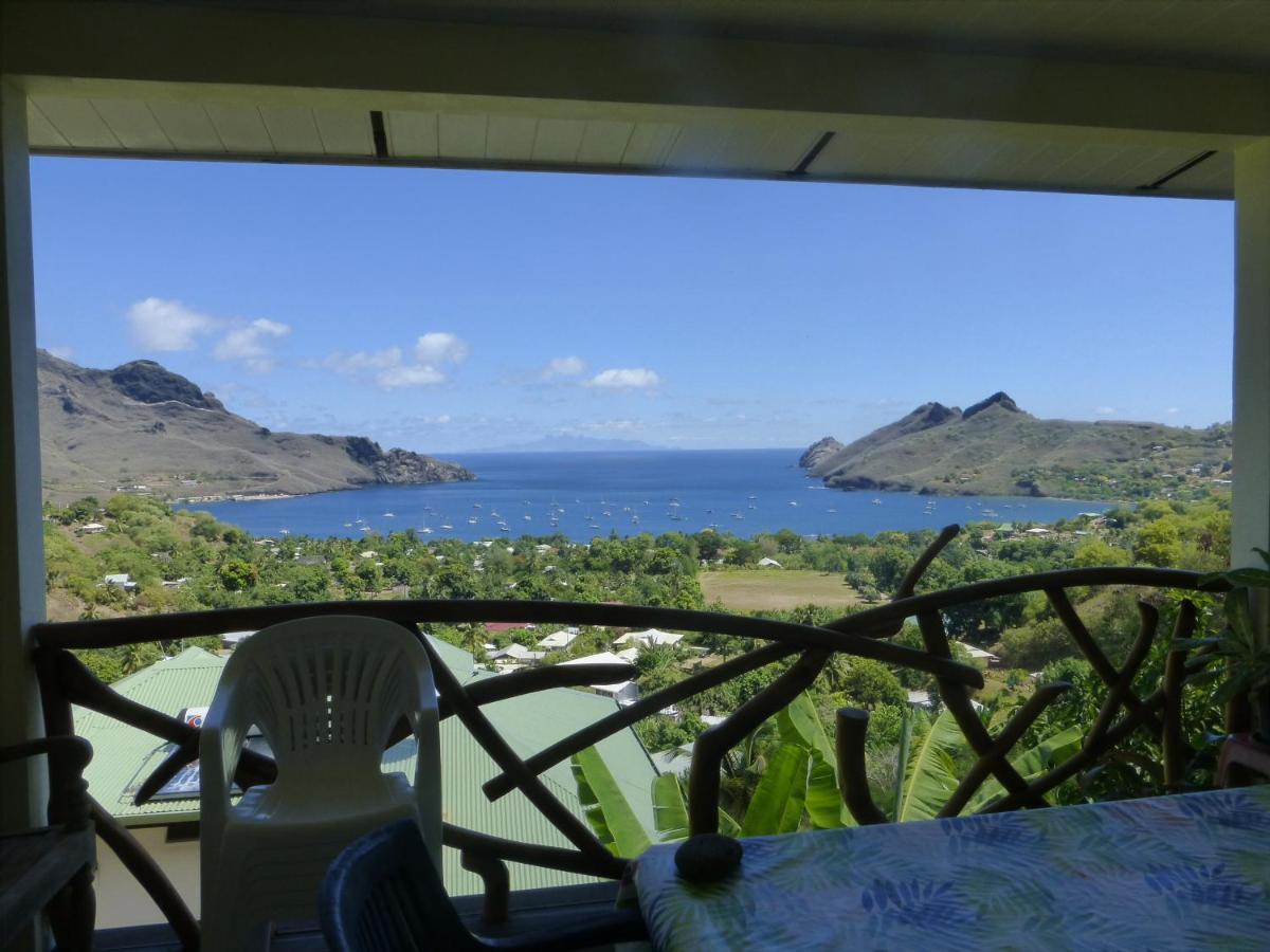 Fare Manutea Hotel Nuku Hiva Buitenkant foto