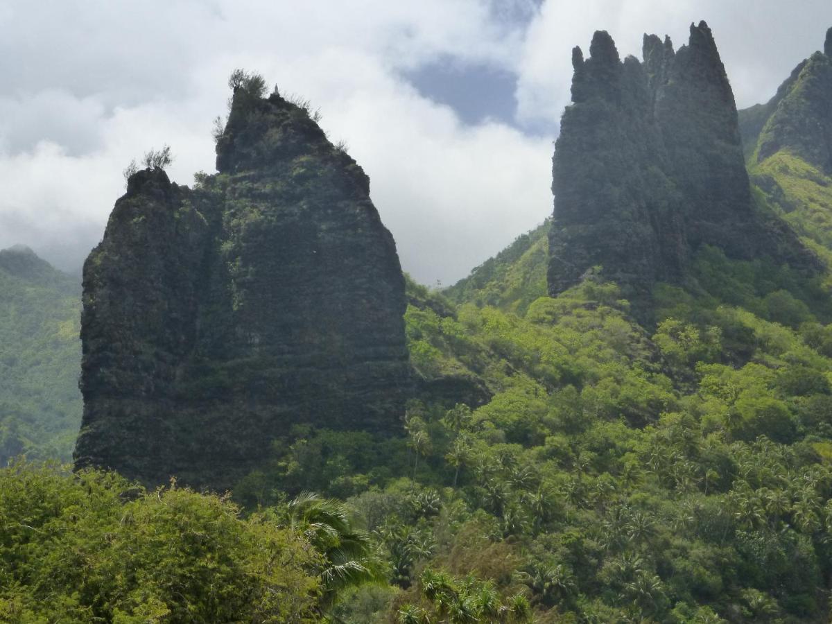 Fare Manutea Hotel Nuku Hiva Buitenkant foto