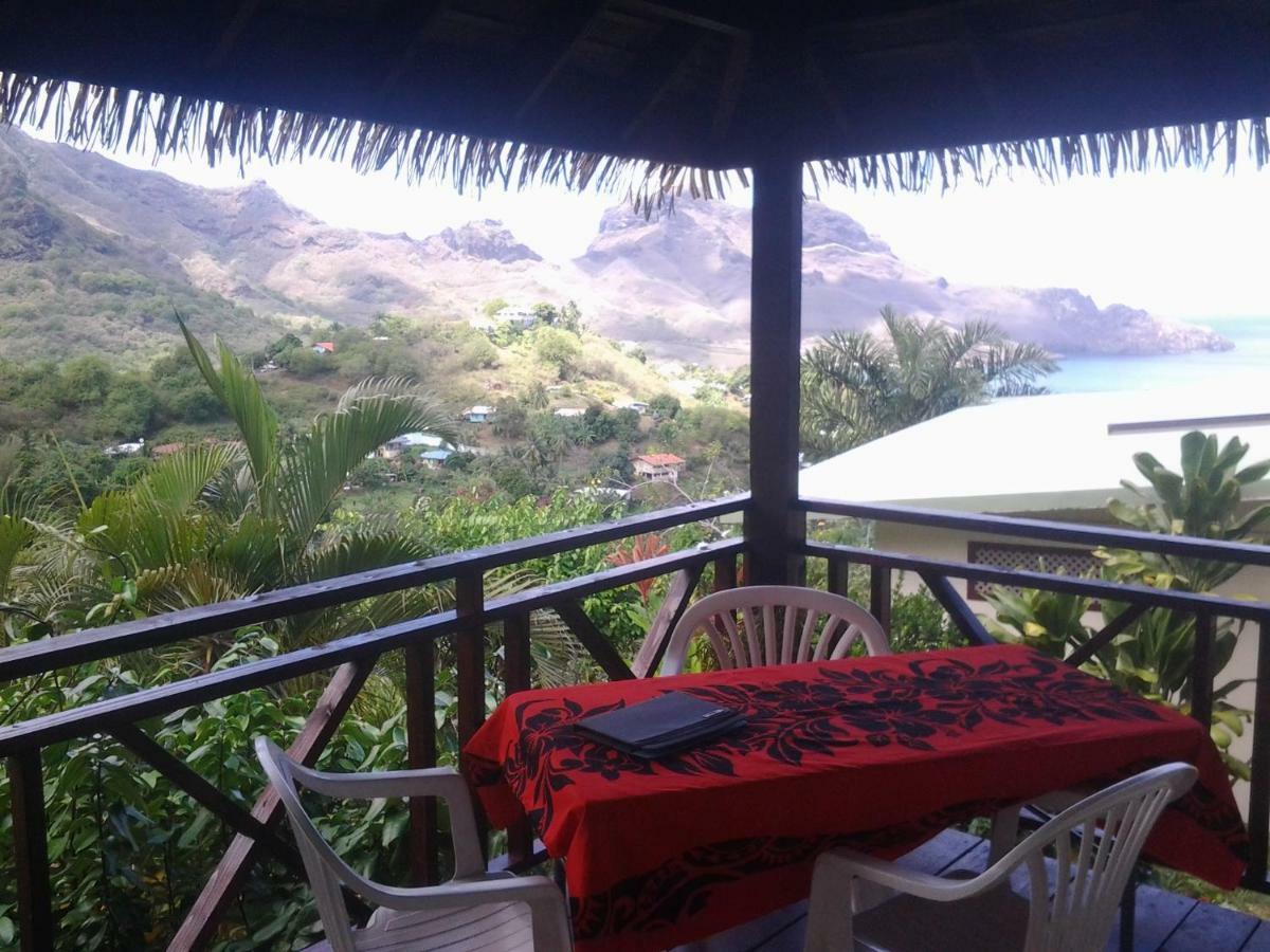 Fare Manutea Hotel Nuku Hiva Buitenkant foto