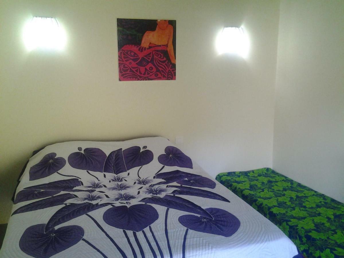 Fare Manutea Hotel Nuku Hiva Buitenkant foto