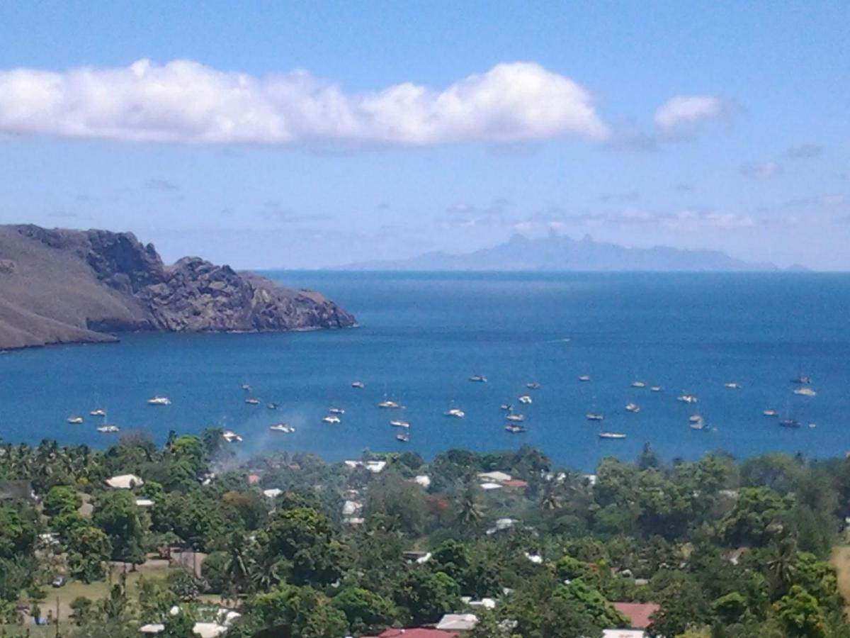 Fare Manutea Hotel Nuku Hiva Buitenkant foto