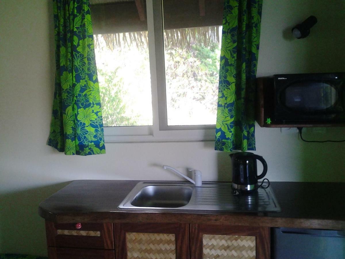 Fare Manutea Hotel Nuku Hiva Buitenkant foto